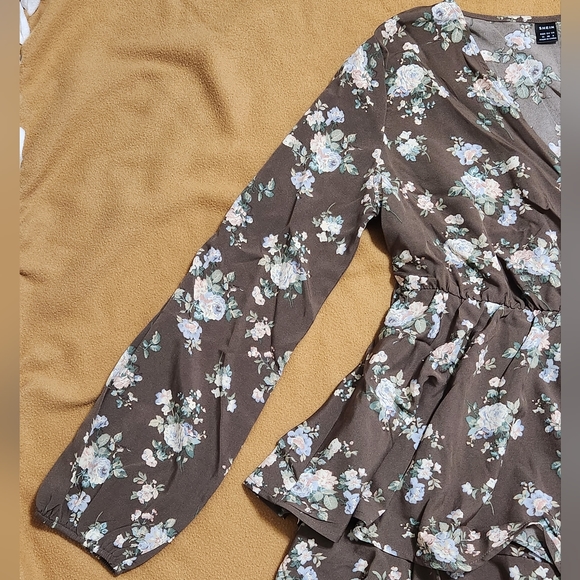 SHEIN Blue Floral Print Ruffled Brown Short Dress - Picture 2 of 12